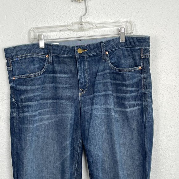 Gap 1969 Straight Leg Jeans - Picture 2 of 4